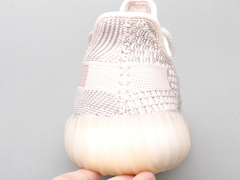 GLM - Yzy 350 Light Pink Sneaker
