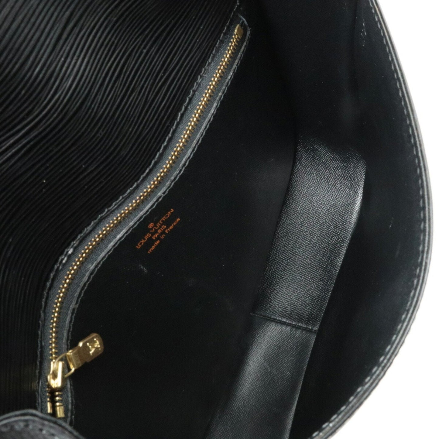 Louis Vuitton Saint Cloud Leather Shoulder Bag ()