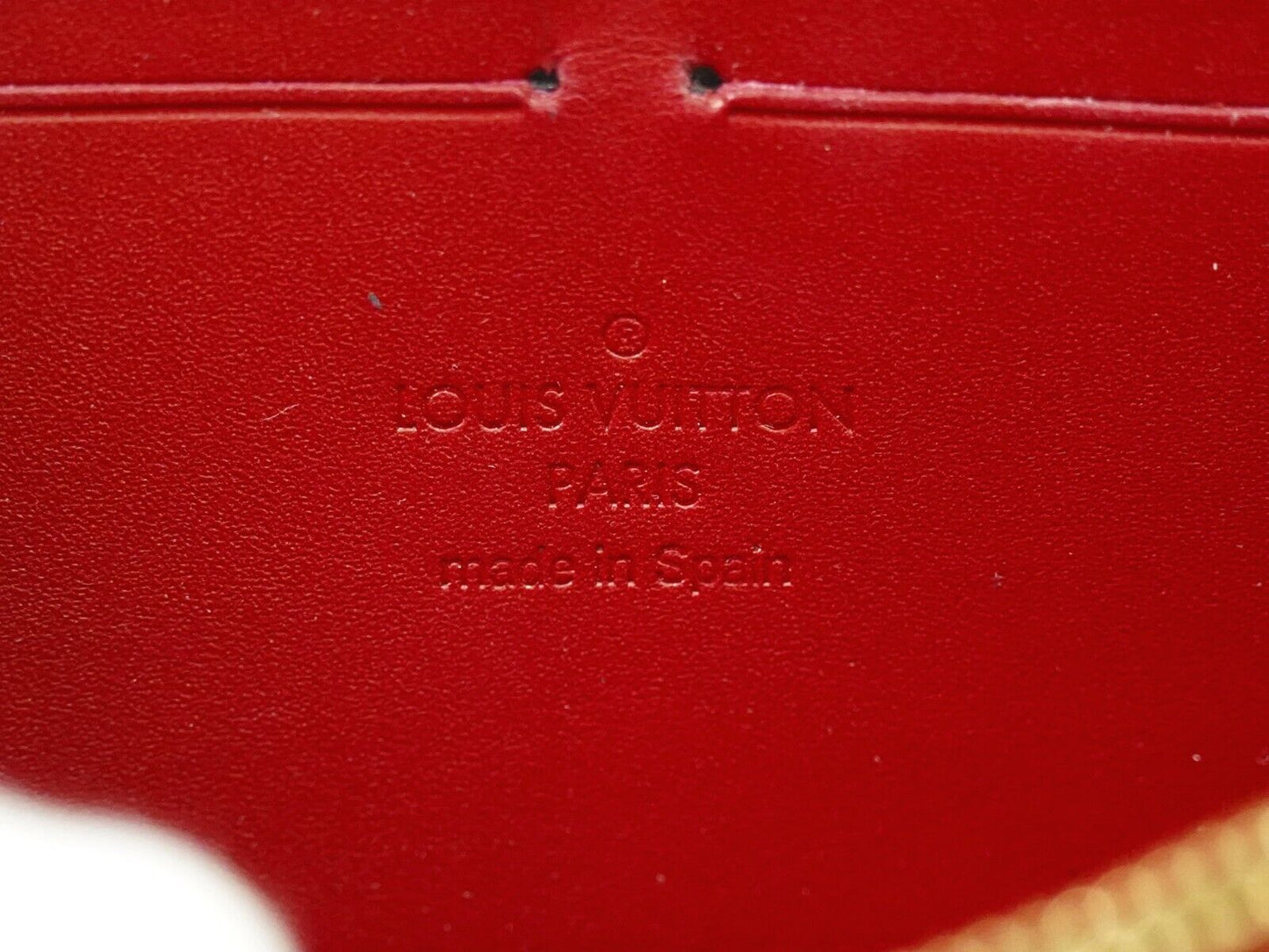 Louis Vuitton Zippy Wallet Patent Leather Wallet ()