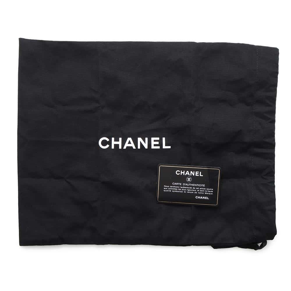 CHANEL Matelasse PearlChainShoulder Bag Mini WhiteAS2529 Leather