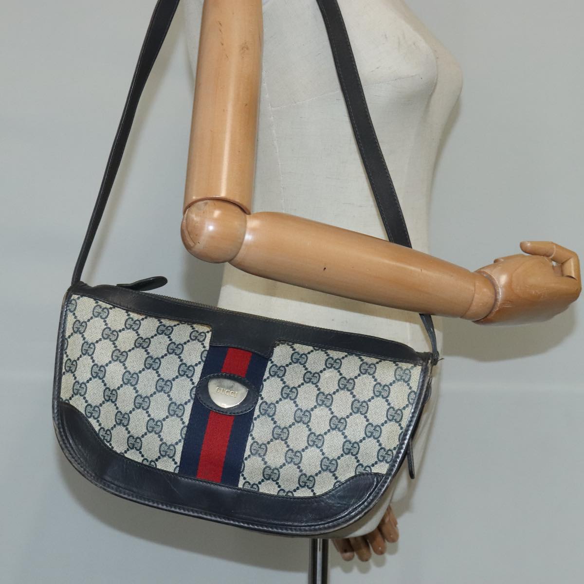 GUCCI GG Supreme Web Sherry Line Shoulder Bag PVC Leather Navy Gold 100690