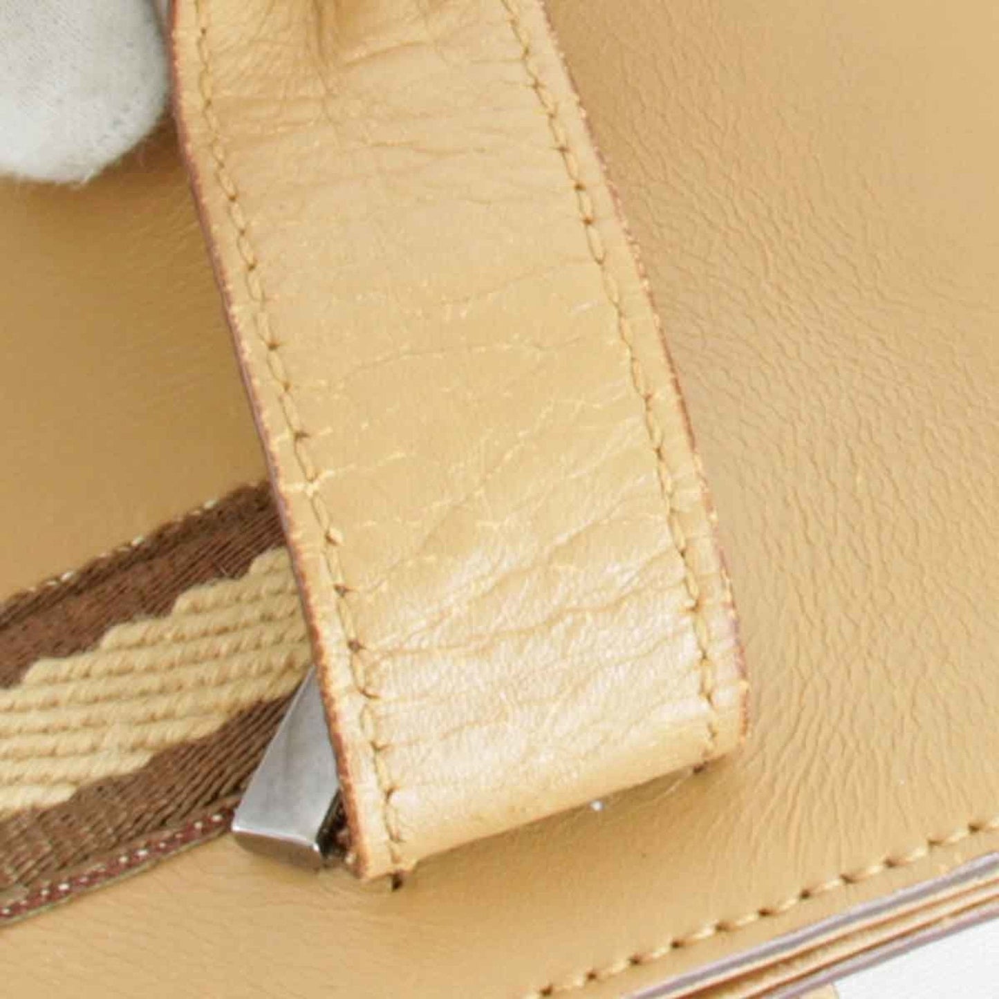 Gucci Web