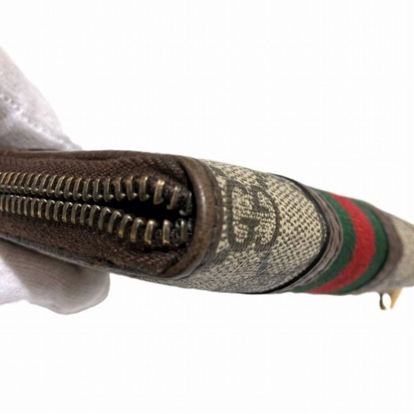 Gucci --
