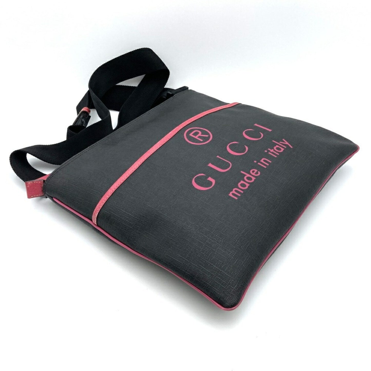 Gucci --