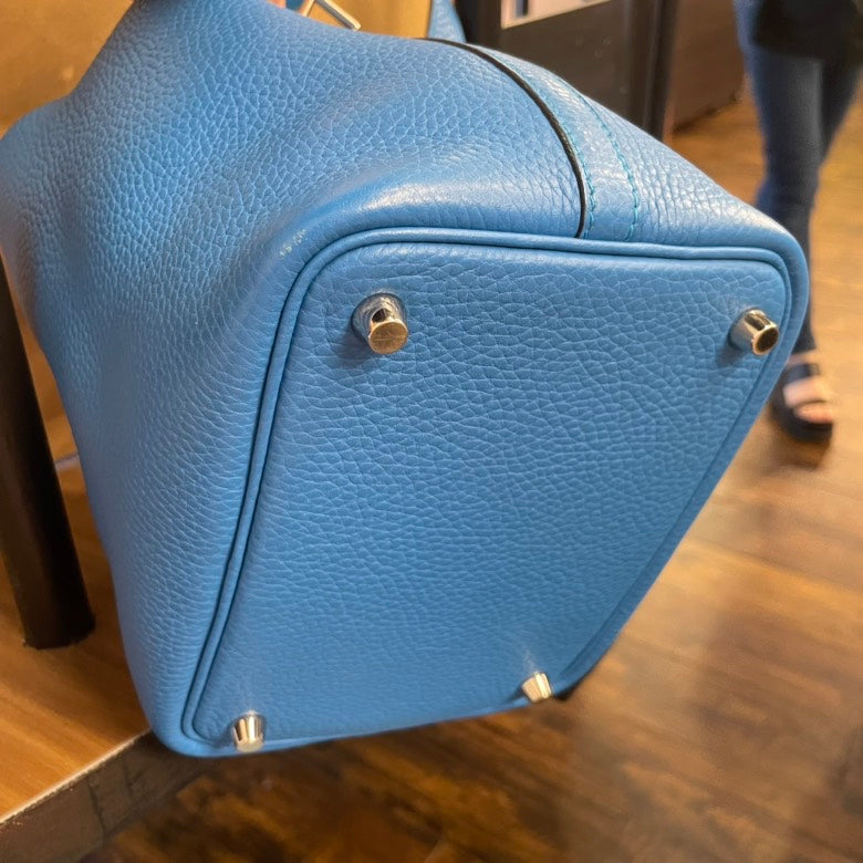 Hermès Taurillon Clemence Picotin Lock PM Stamp A 2017, Blue zanzibar