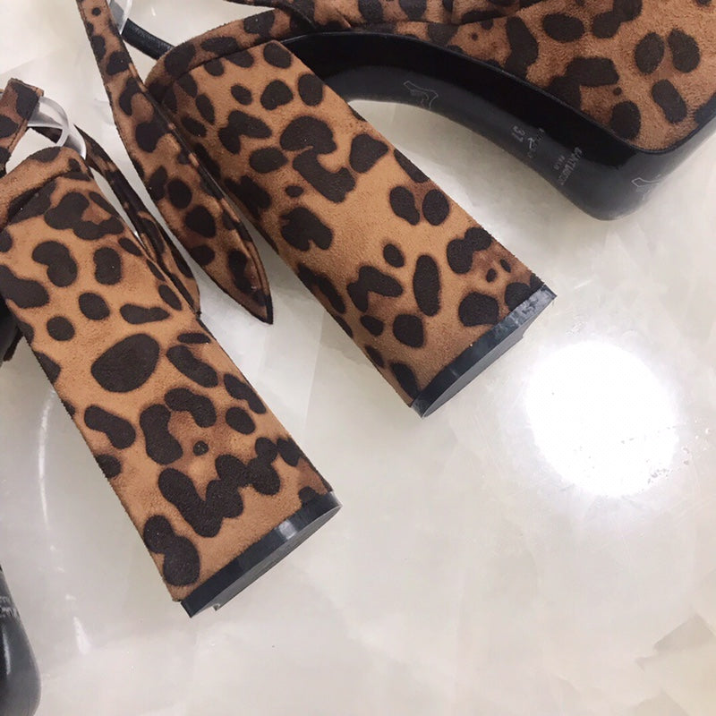 Luxury Shoes Sandals - SL - 560