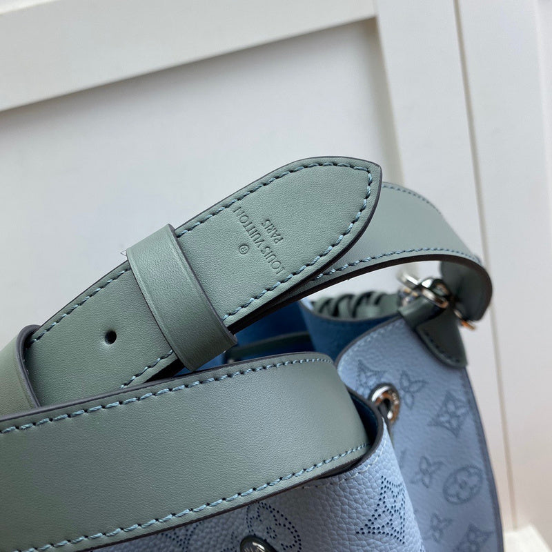 LOV2 Bags - Luxurious Bags 1822