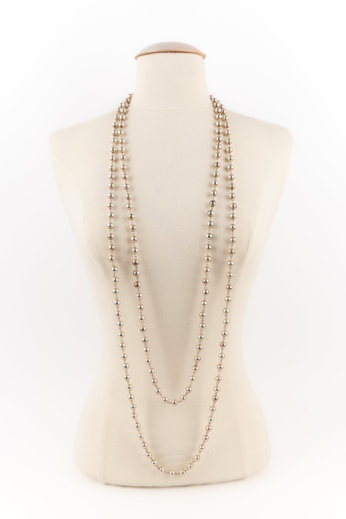 Collier argenté Chanel