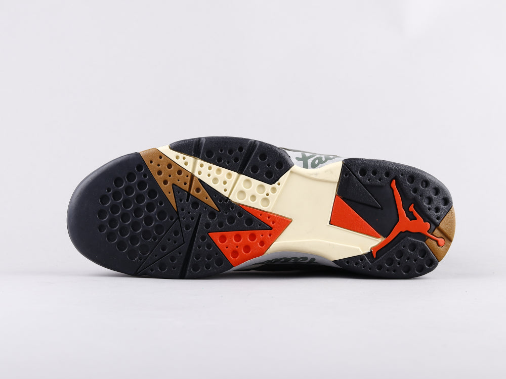 GLM - AJ7 PATTA joint black and gray