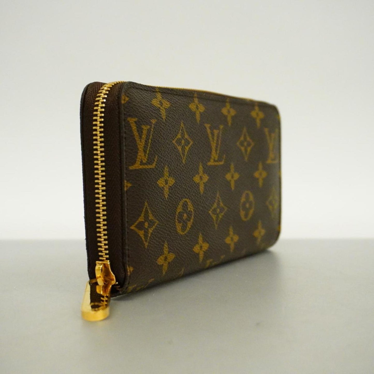 Louis Vuitton Zippy Canvas Wallet ()