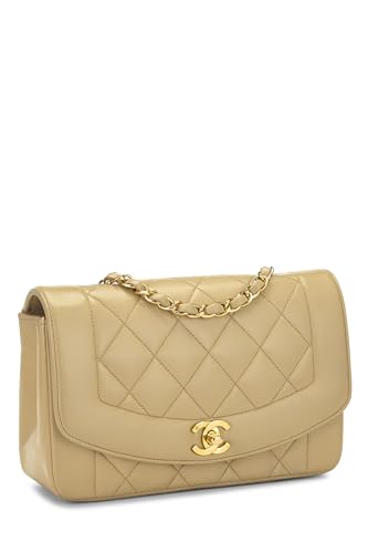 Chanel, Beige Quilted lambskin Classic Flap Small, Beige