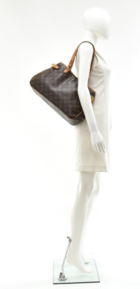 Louis Vuitto Batignolles Monogram Canvas Horizontal Bag