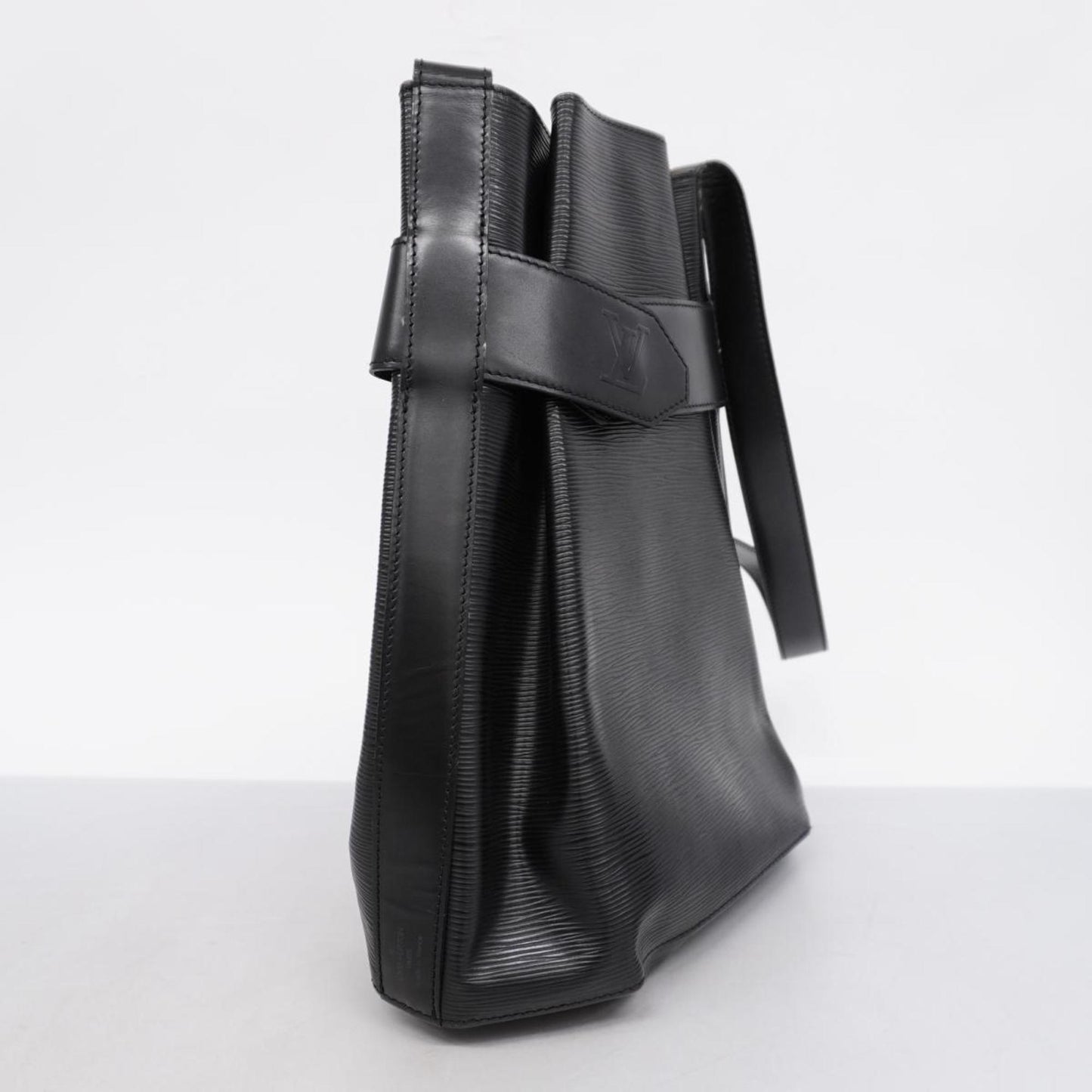 Louis Vuitton Sac D'épaule Leather Shoulder Bag ()