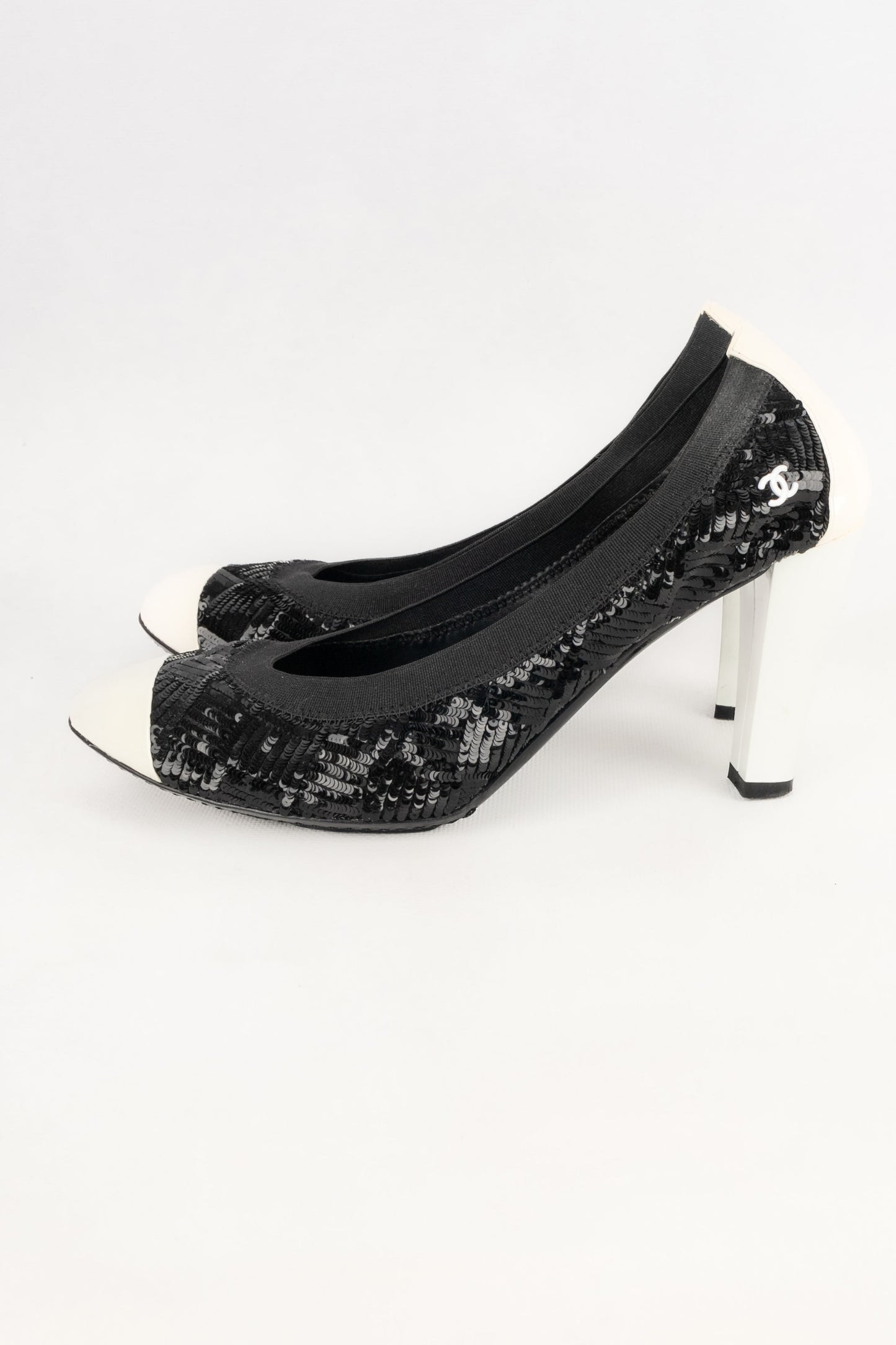 Chaussures à paillettes Chanel