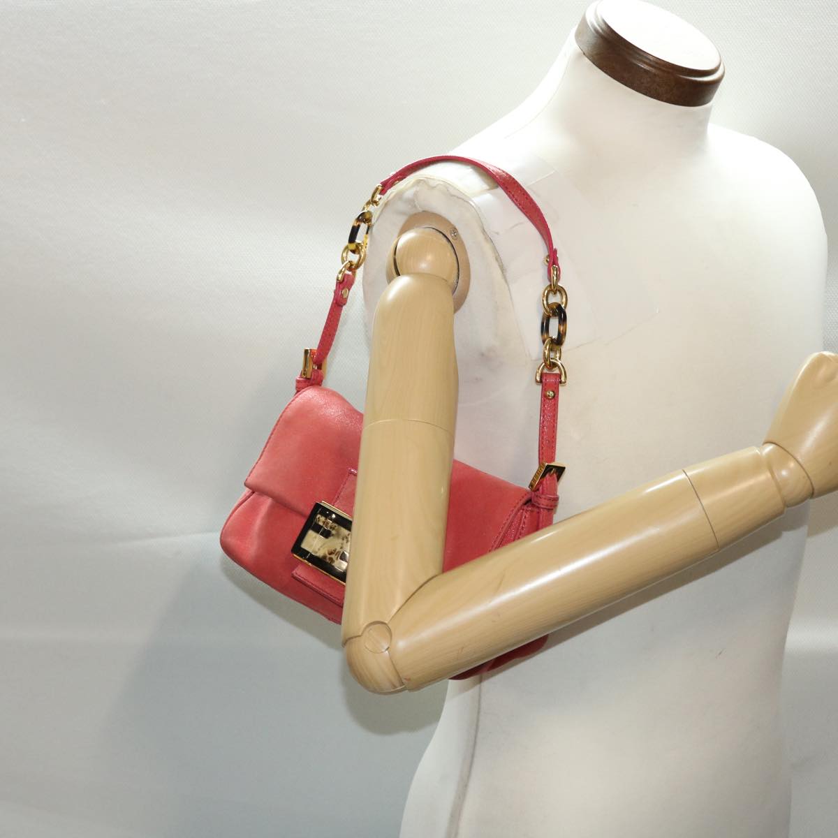 FENDI Mamma Baguette Shoulder Bag Leather Pink 49784