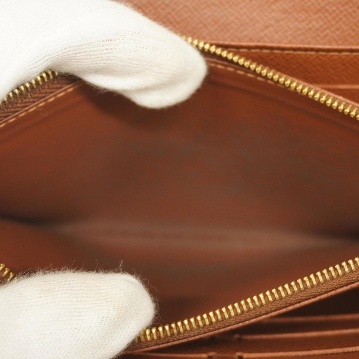 Louis Vuitton Sarah Canvas Wallet ()