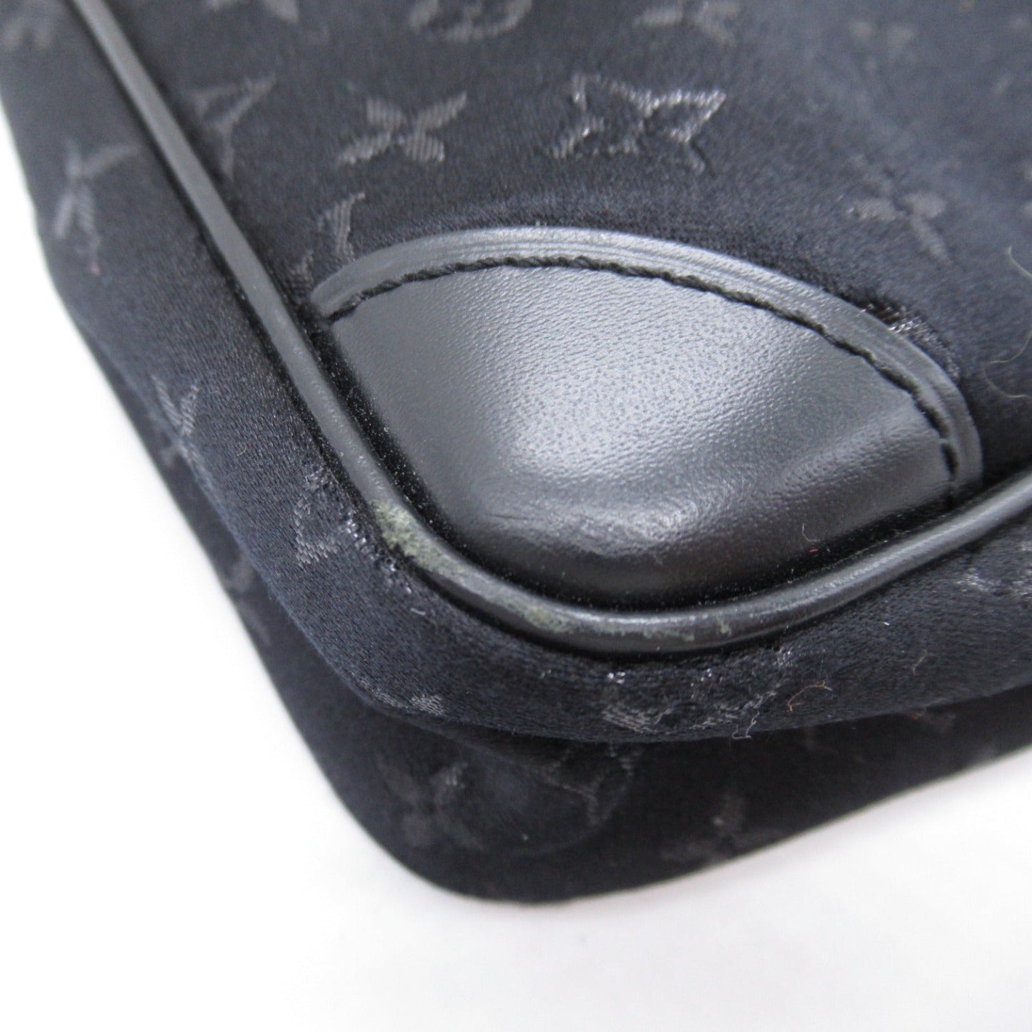 Louis Vuitton Little Bronze Accessories Bag PVC ted Canvas Monogram Satin Black M92142