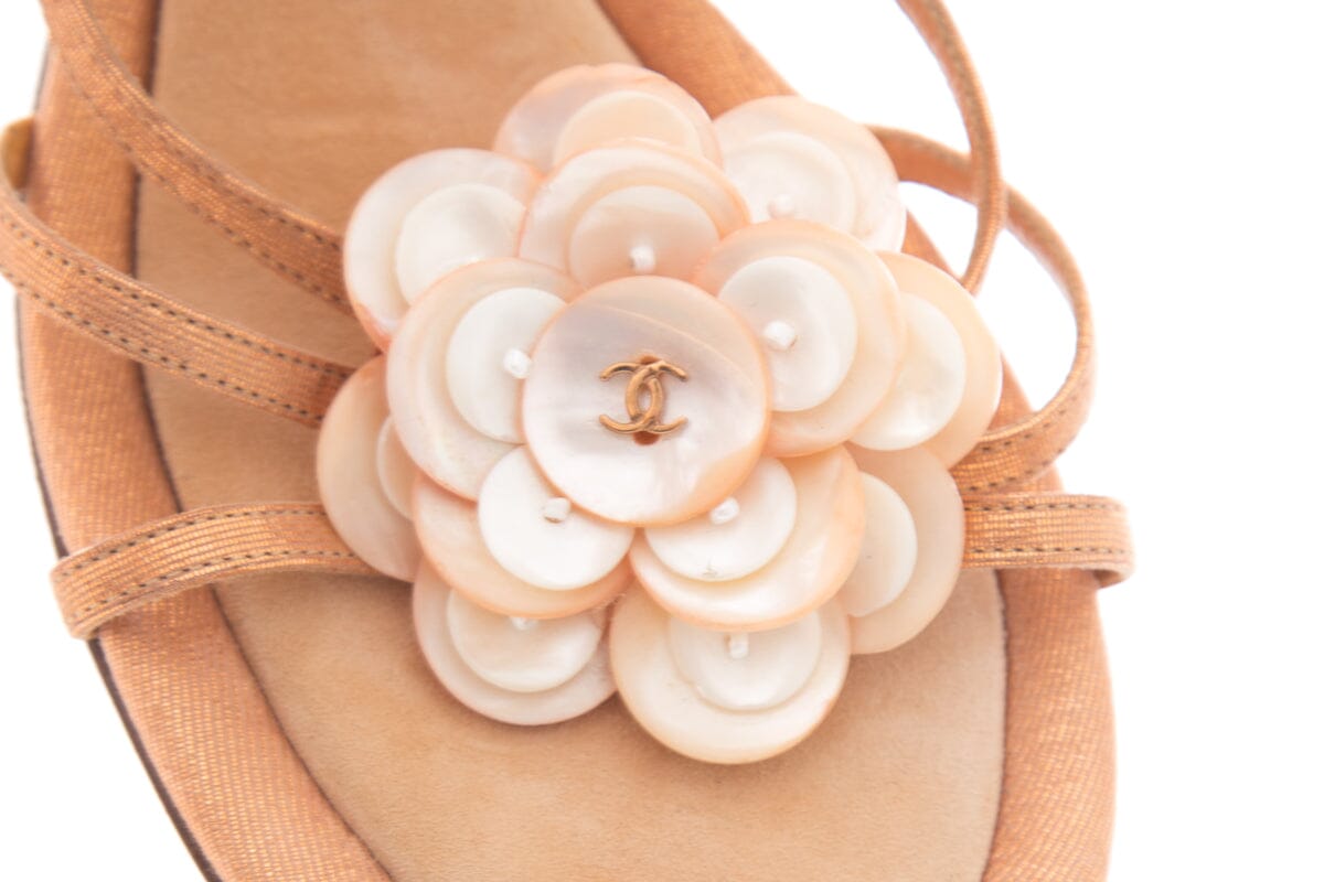 Chanel Peach Shimmer & Shell Detail Heels SZ 39.5