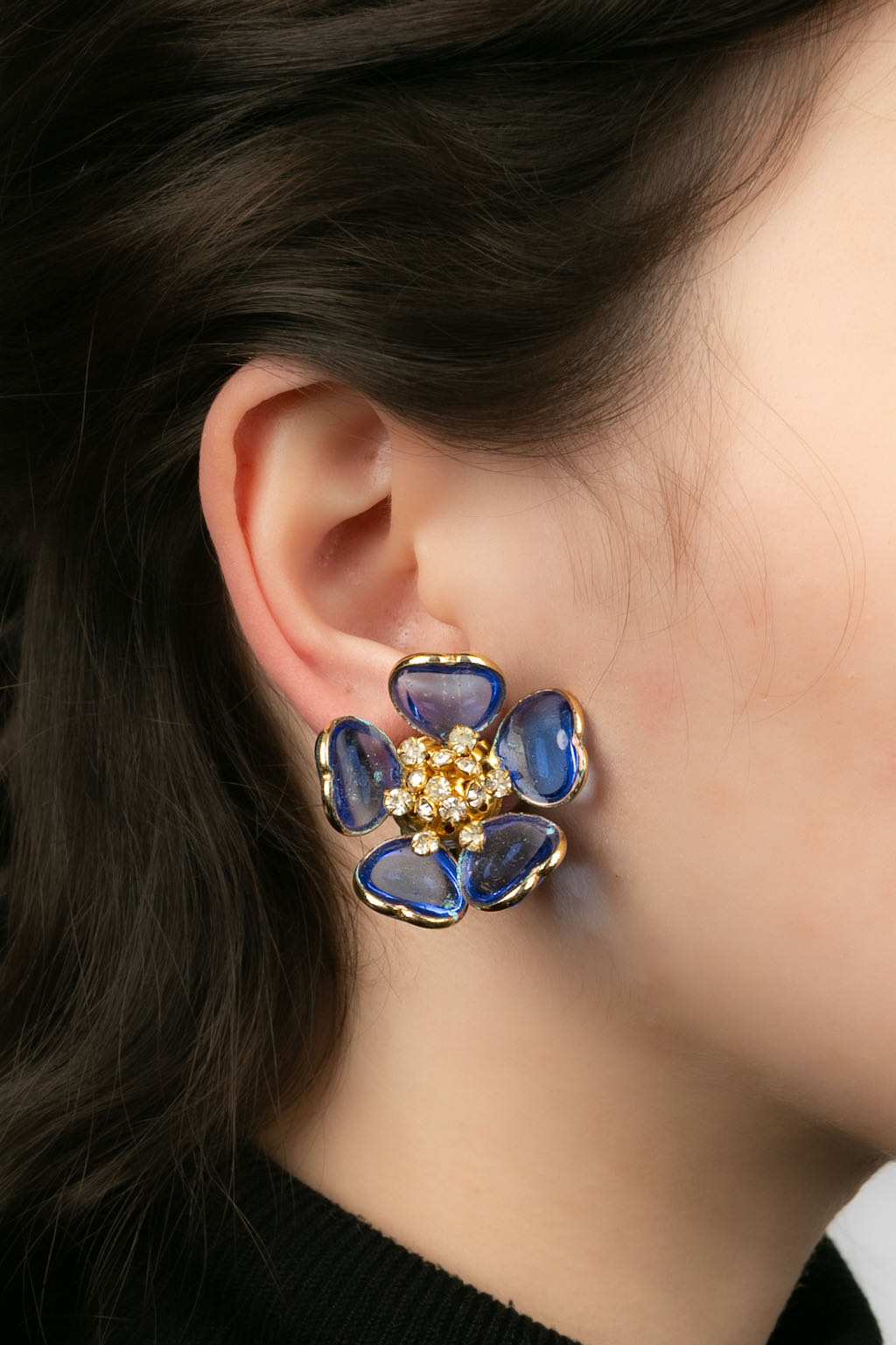 Boucles d'oreilles en pâte de verre Gripoix