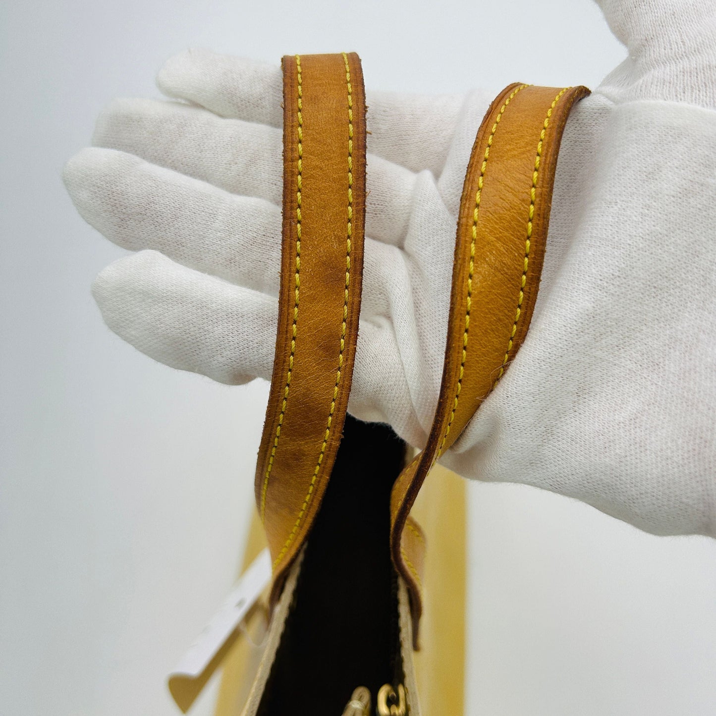 Louis Vuitton Monogram Vernis Colombus Vintage - Yellow Totes, Handbags B12233TTN4