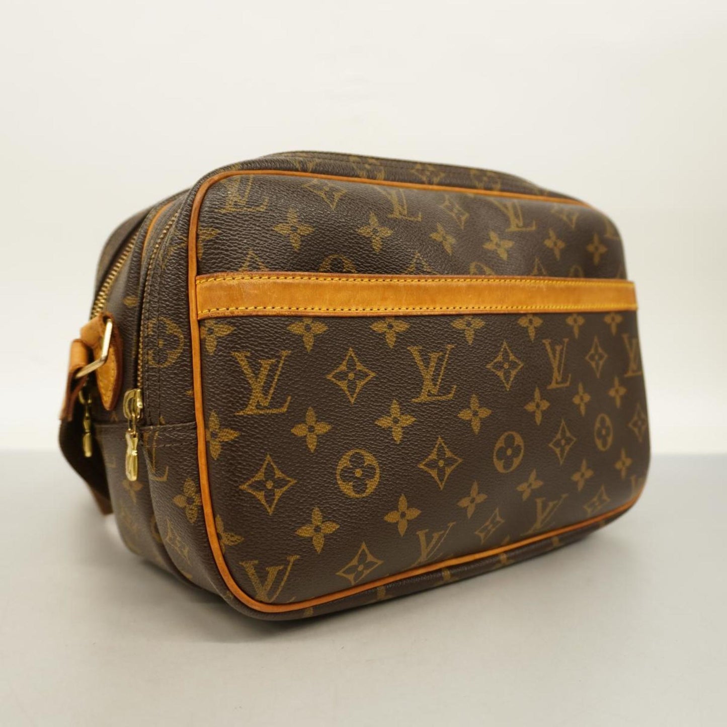 Louis Vuitton Reporter Canvas Shoulder Bag ()