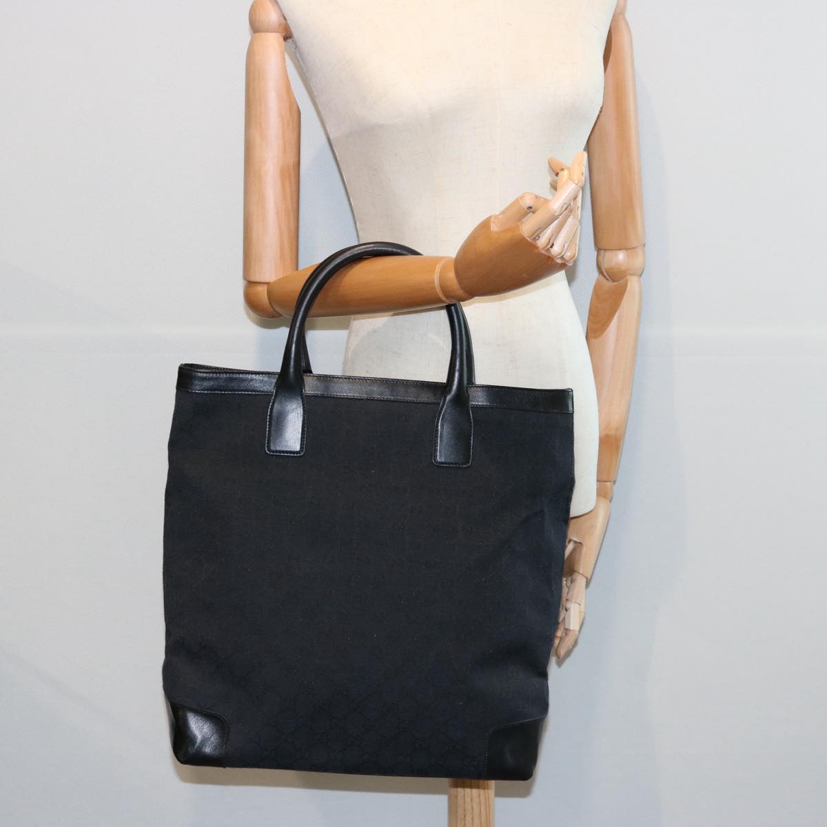 GUCCI GG Canvas Hand Bag Black 001 1098 60092
