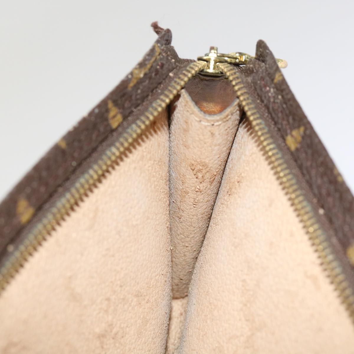 LOUIS VUITTON Monogram Bucket GM Pouch Accessory Pouch LV 64422