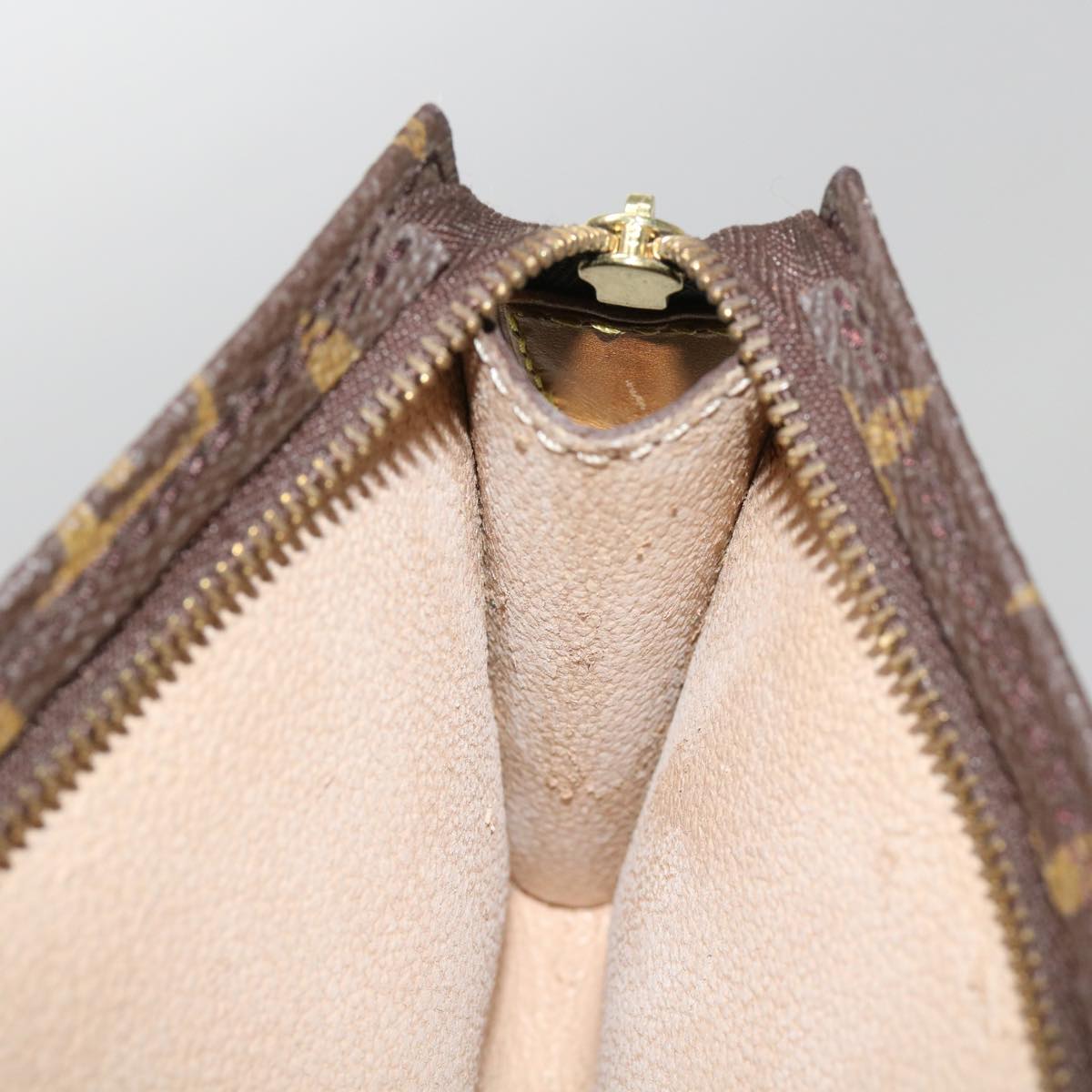 LOUIS VUITTON Monogram Bucket PM Pouch Accessory Pouch LV 64469
