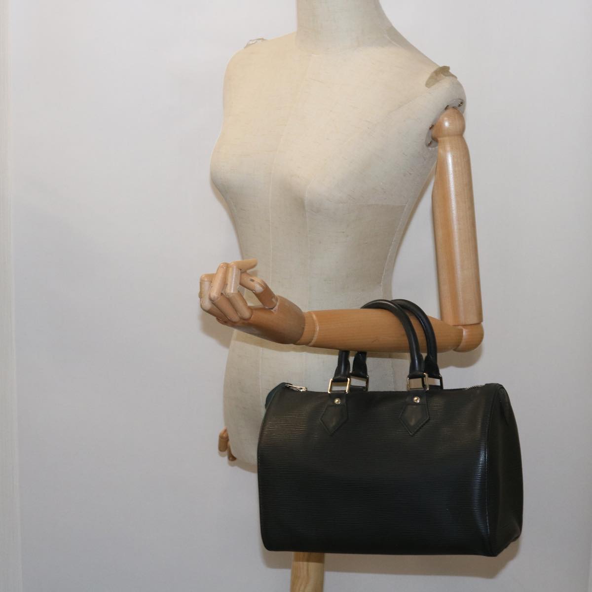 LOUIS VUITTON Epi Speedy 25 Hand Bag Noir black M43012 LV 64812