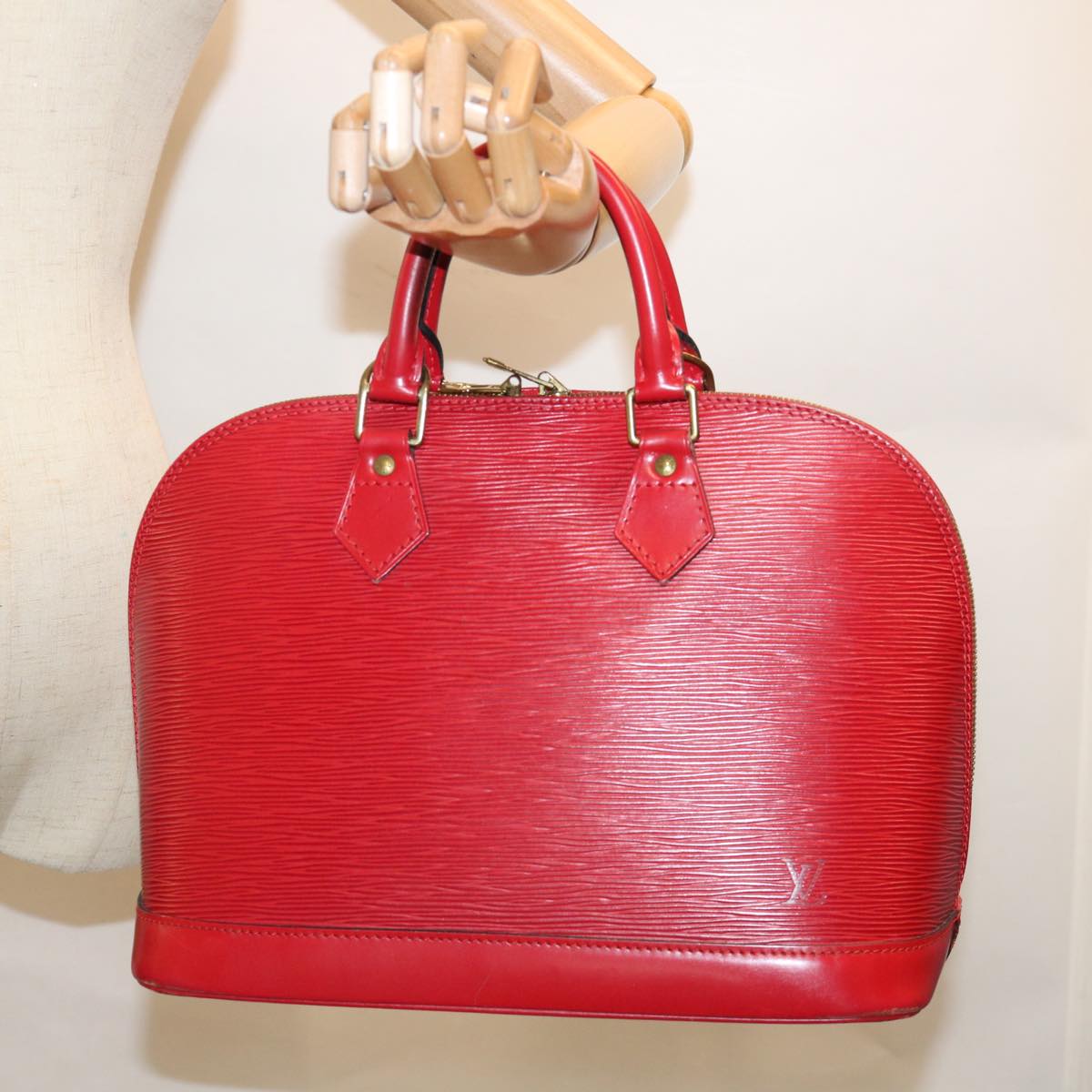 LOUIS VUITTON Epi Alma Hand Bag Castilian Red M52147 LV 64854