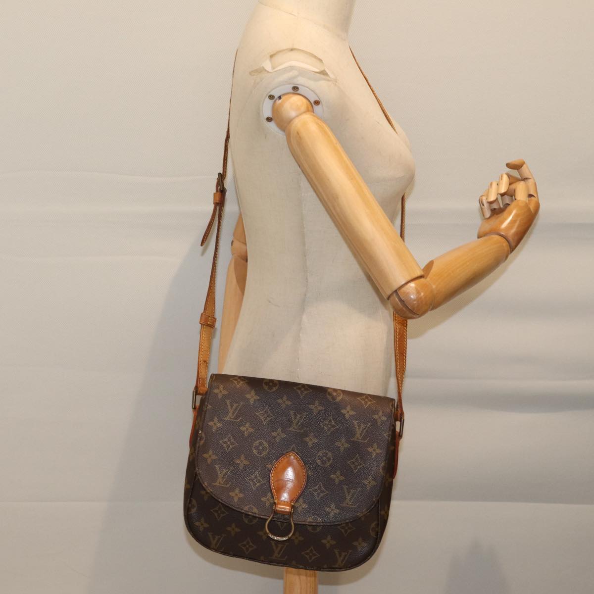 LOUIS VUITTON Monogram Saint Cloud GM Shoulder Bag M51242 LV 70509