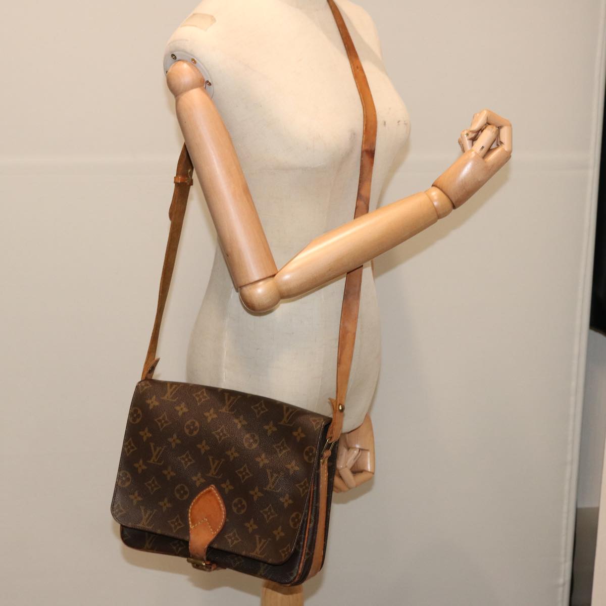 LOUIS VUITTON Monogram Cartouchiere GM Shoulder Bag M51252 LV 70510