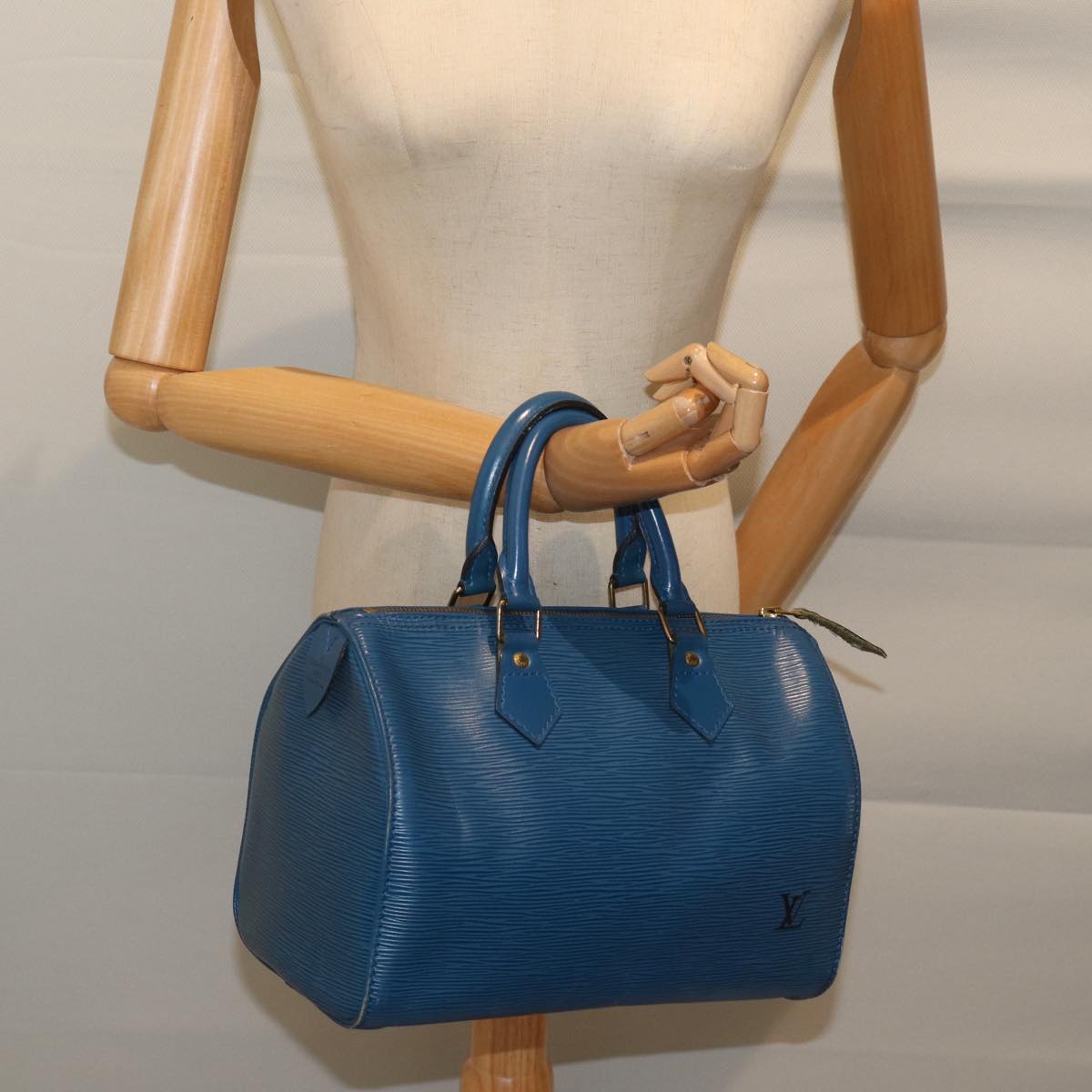 LOUIS VUITTON Epi Speedy 25 Hand Bag Toledo Blue M43015 LV 70707