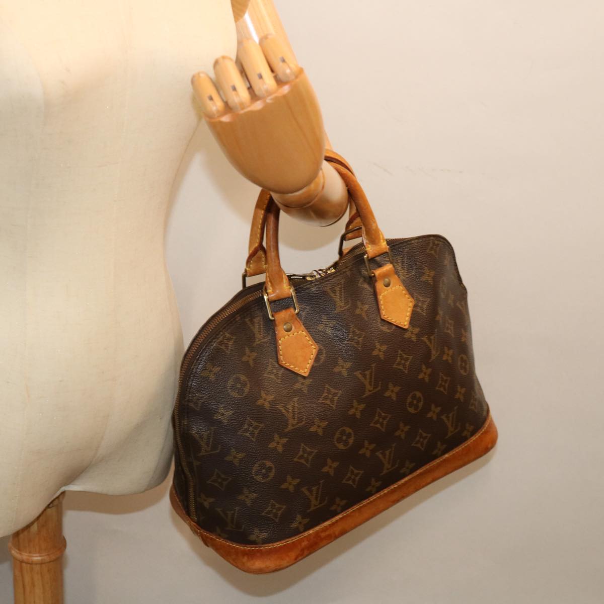 LOUIS VUITTON Monogram Alma Hand Bag M51130 LV 71255