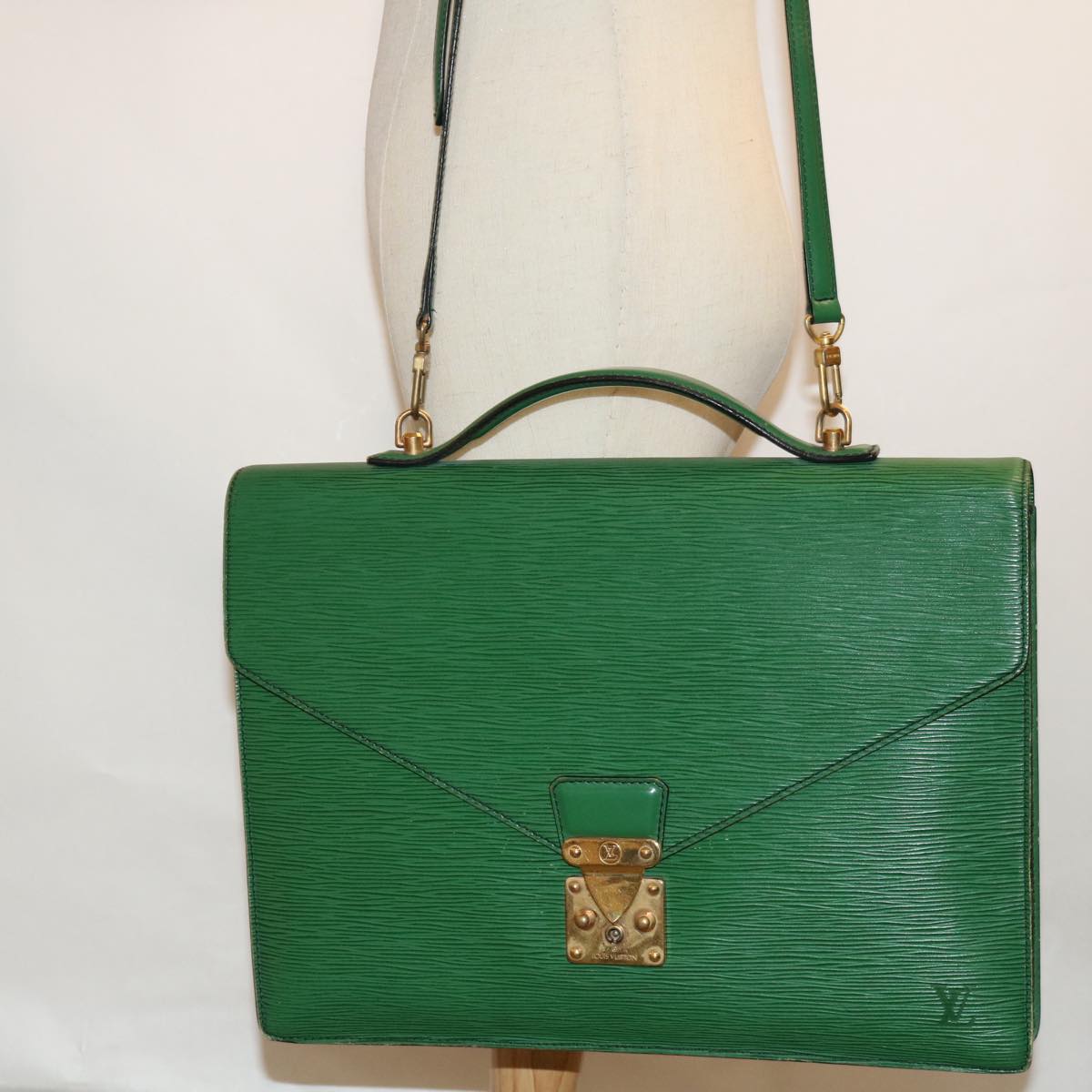 LOUIS VUITTON Epi Porte Documents Bandouliere Briefcase Green M54464 71374