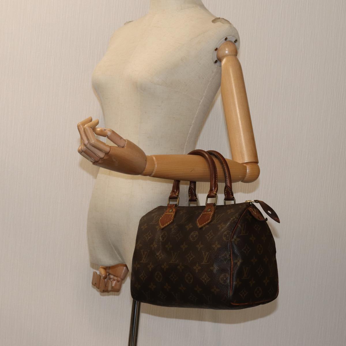 LOUIS VUITTON Monogram Speedy 25 Hand Bag M41528 LV 71377