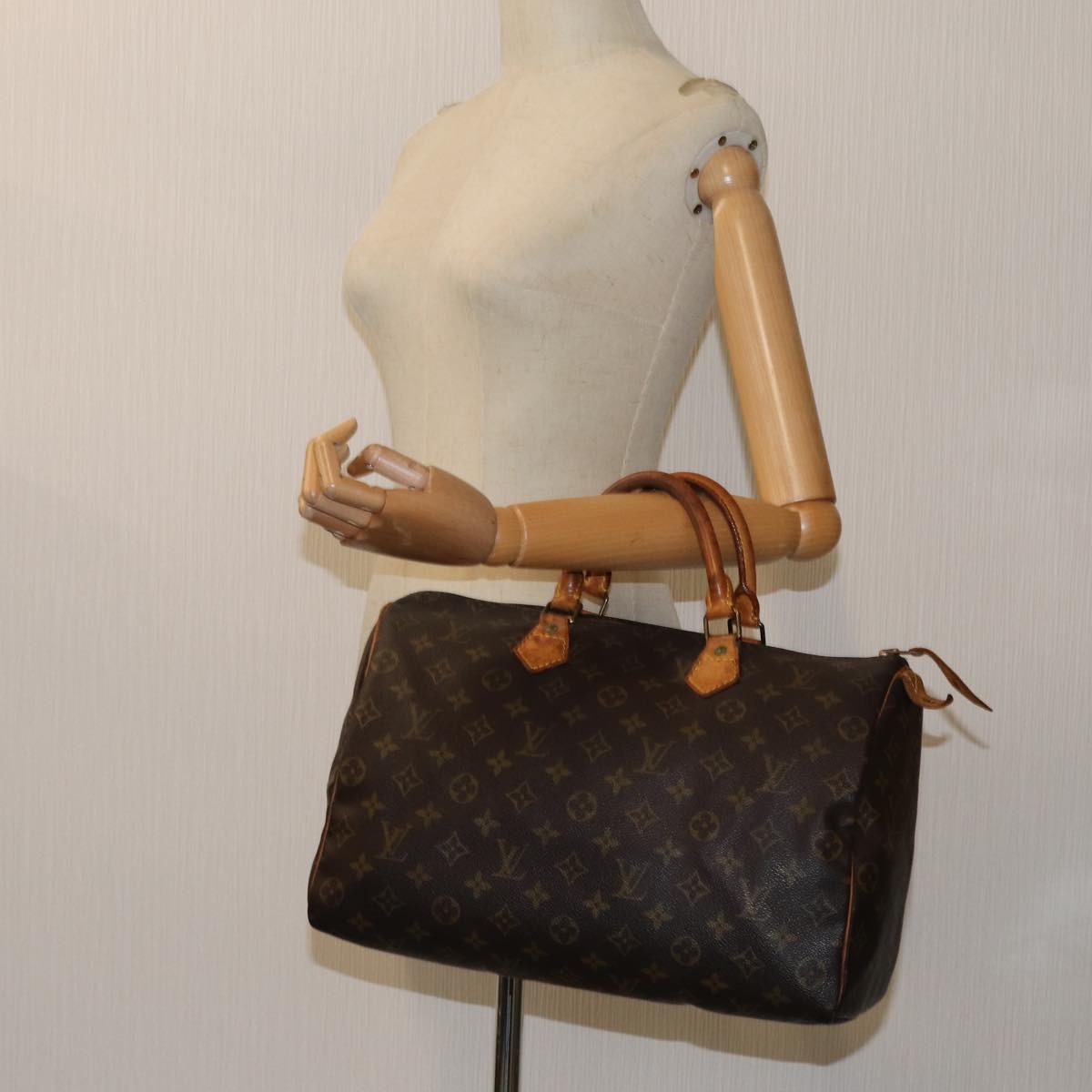 LOUIS VUITTON Monogram Speedy 35 Hand Bag M41524 LV 71384