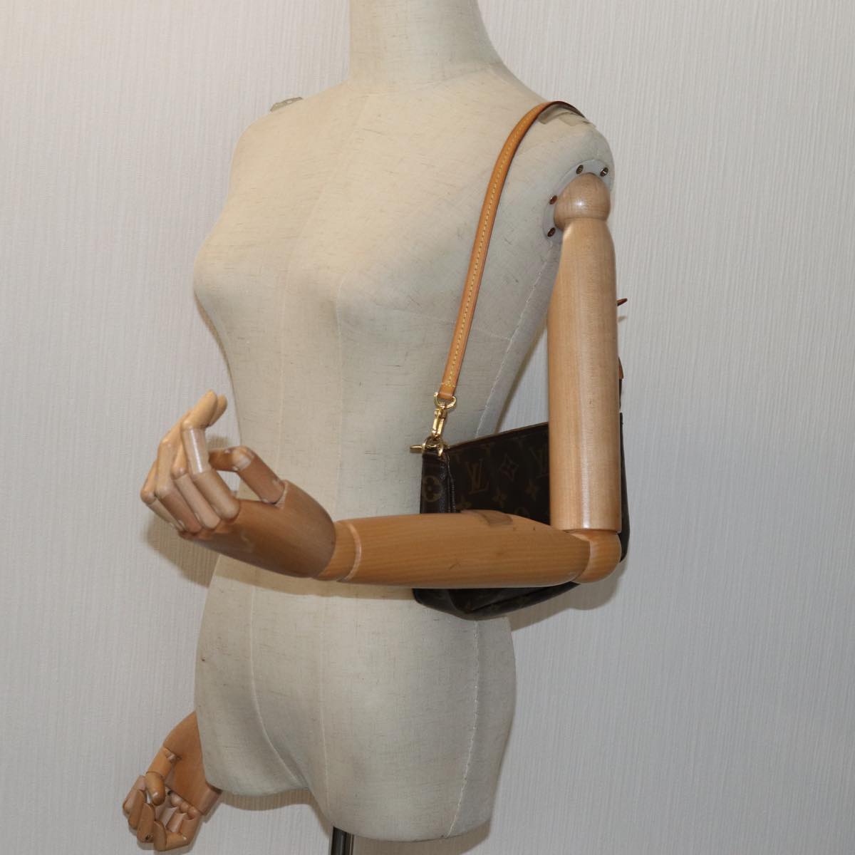 LOUIS VUITTON Monogram Pochette Accessoires Pouch New Model M51980 LV 71665