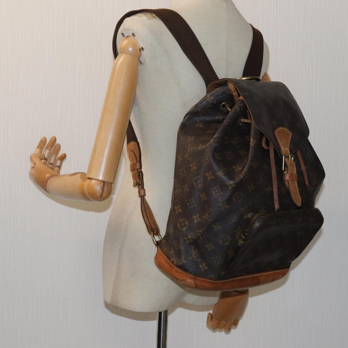 LOUIS VUITTON Monogram Montsouris GM Backpack M51135 LV 71729