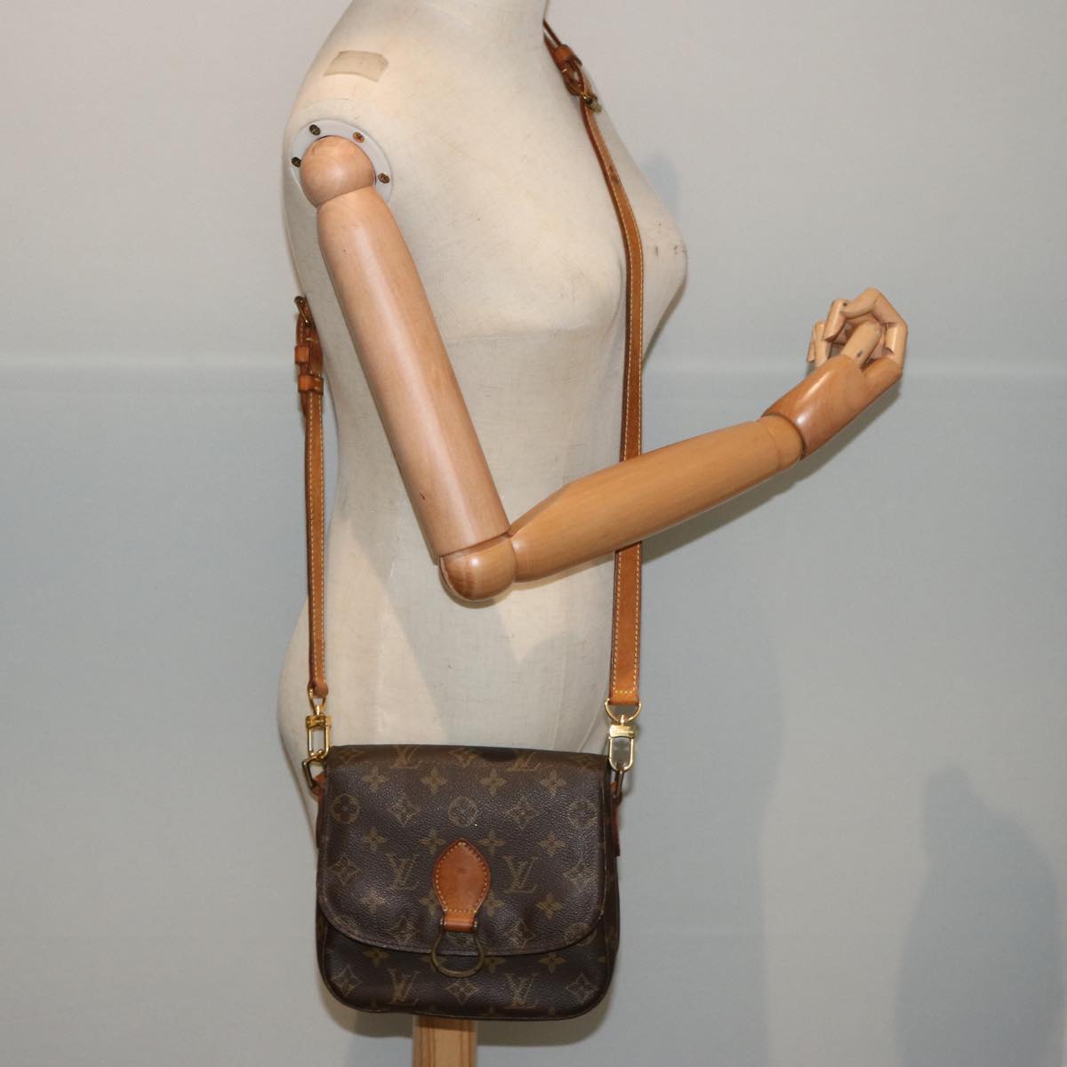 LOUIS VUITTON Monogram Saint Cloud MM Shoulder Bag M51243 LV 71895
