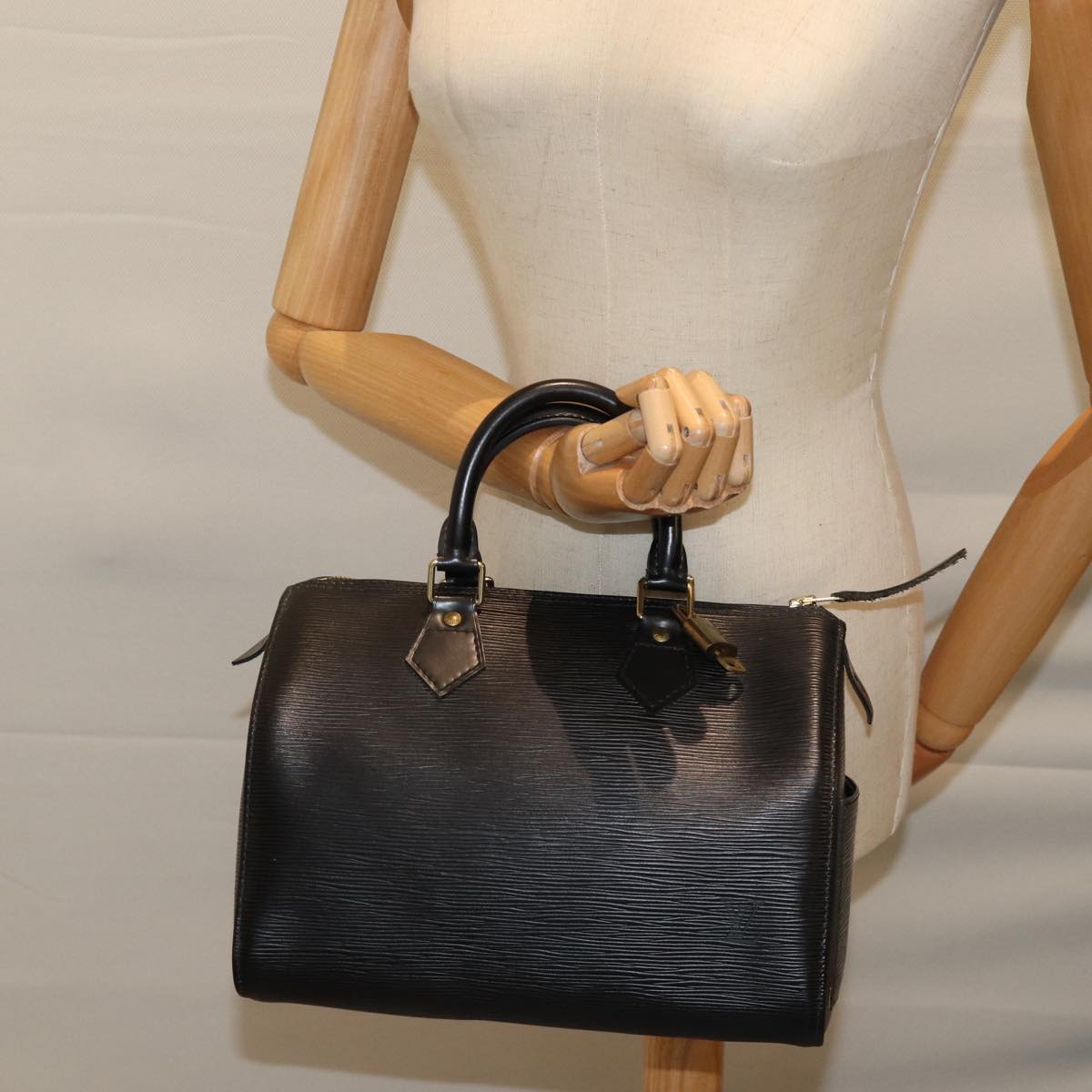 LOUIS VUITTON Epi Speedy 25 Hand Bag Black M43012 LV 72561