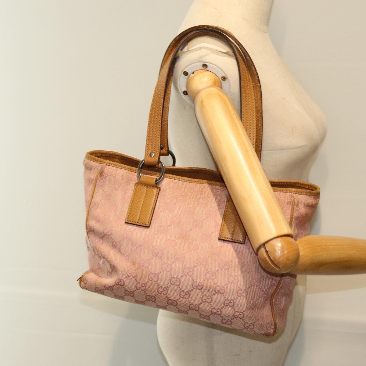 GUCCI GG Canvas Hand Bag Pink 113019 73607