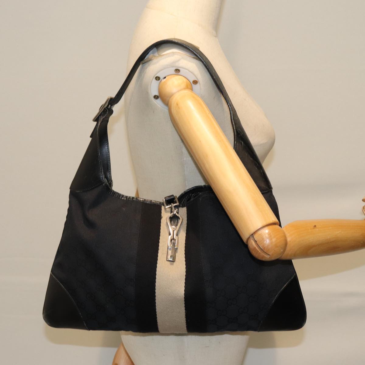 GUCCI GG Canvas Jackie Shoulder Bag Black 0014075 76114