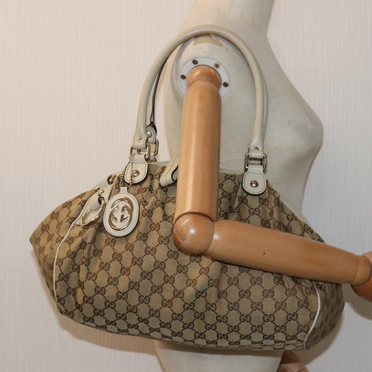 GUCCI GG Canvas Hand Bag Beige 223974 77030