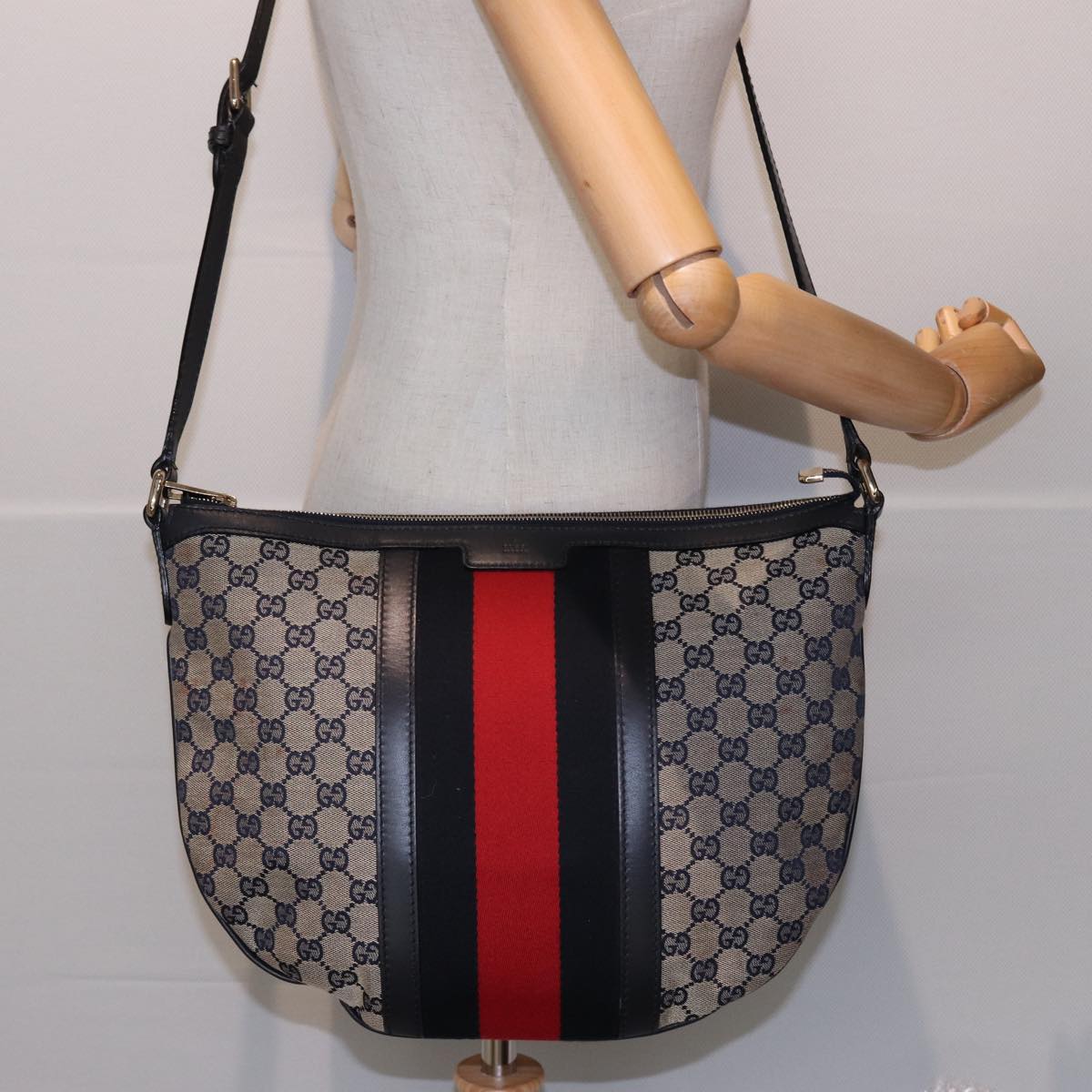 GUCCI GG Canvas Sherry Line Shoulder Bag Navy Red 257032 80828