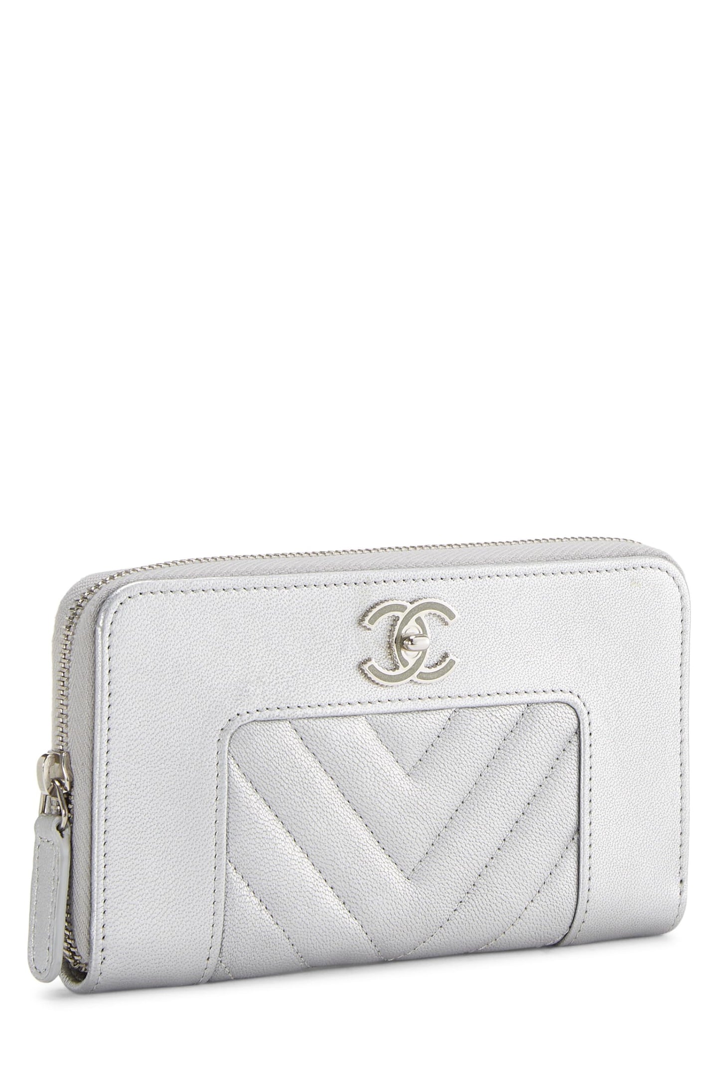 Chanel, Silver Lambskin Mademoiselle Vintage Zippy, Silver