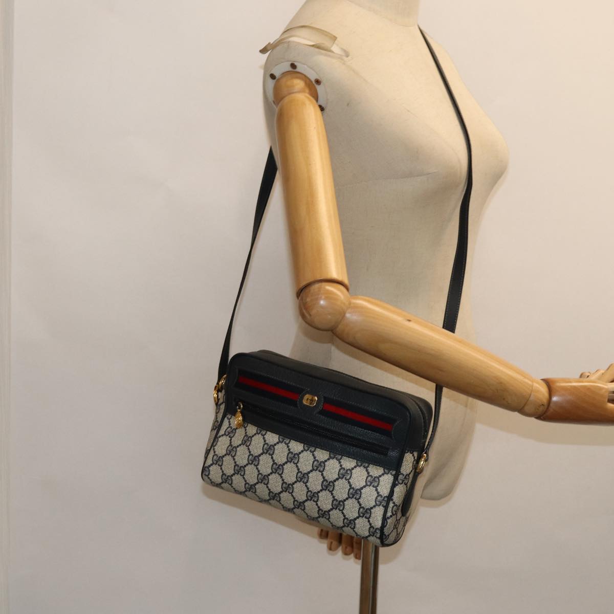 GUCCI GG Supreme Sherry Line Shoulder Bag PVC Navy Red 83572