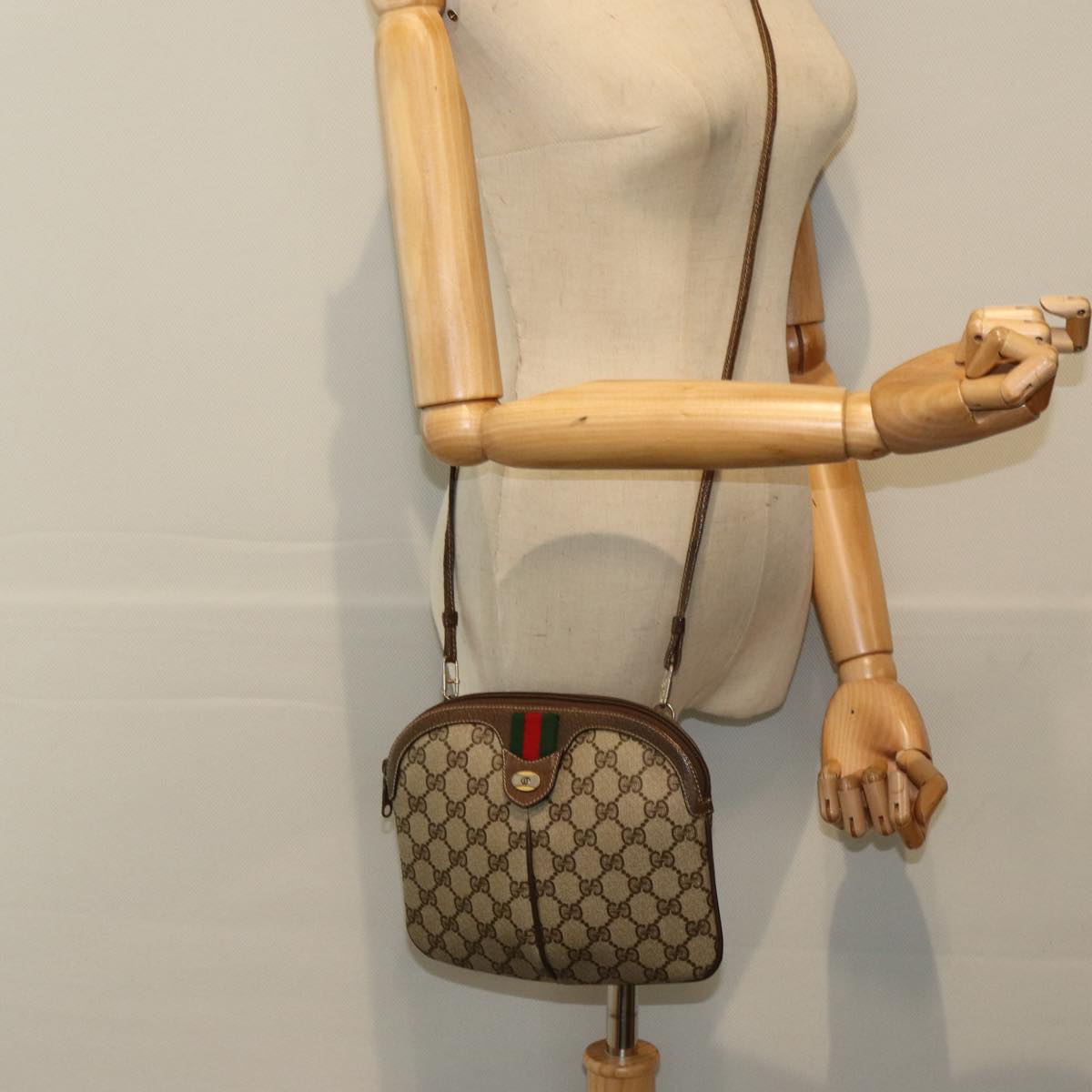 GUCCI GG Supreme Web Sherry Line Shoulder Bag PVC Beige 904 02 047 83663