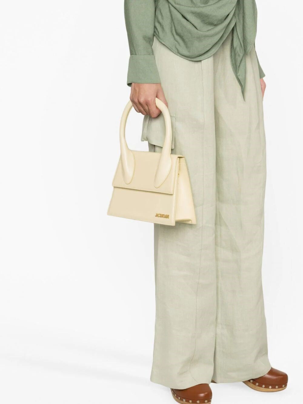 Jacquemus Women Le Grand Chiquito Handbag