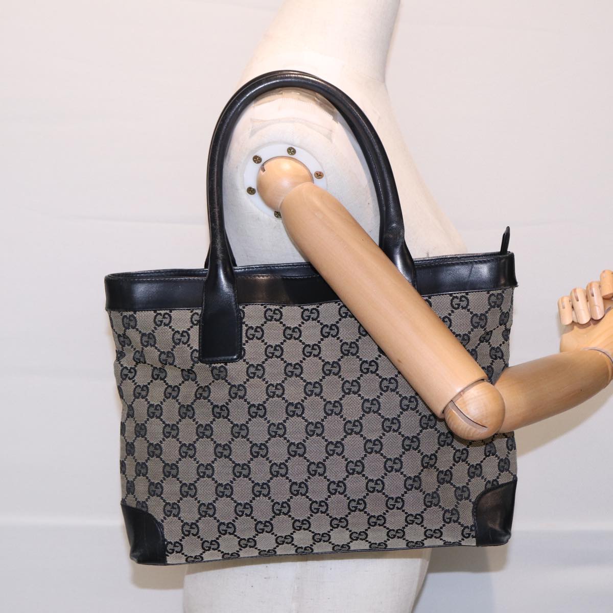 GUCCI GG Canvas Hand Bag Navy Gold 002 1119 85995